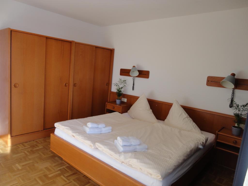 Panoramablickhotel - Lakeview Apartments אננהיים מראה חיצוני תמונה